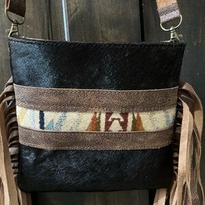 Fringe Crossbody Bag with Southwestern Accent - Black & Tan